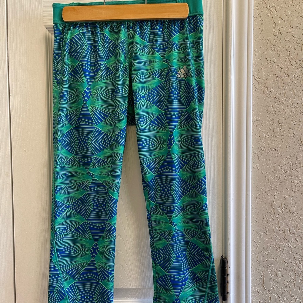 Adidas capri Sz M